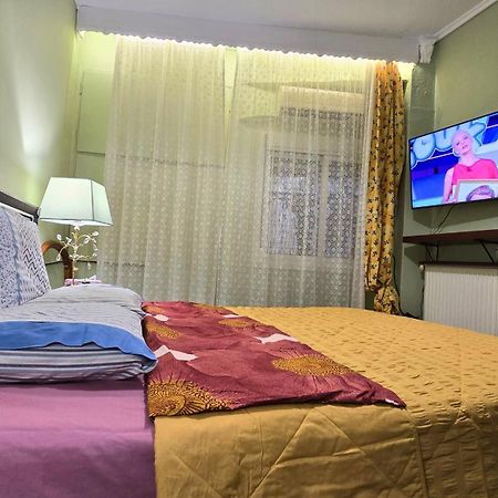 Fully Equipped And Family Friendly Skg Center Apartment เทสซาโลนิกิ ภายนอก รูปภาพ