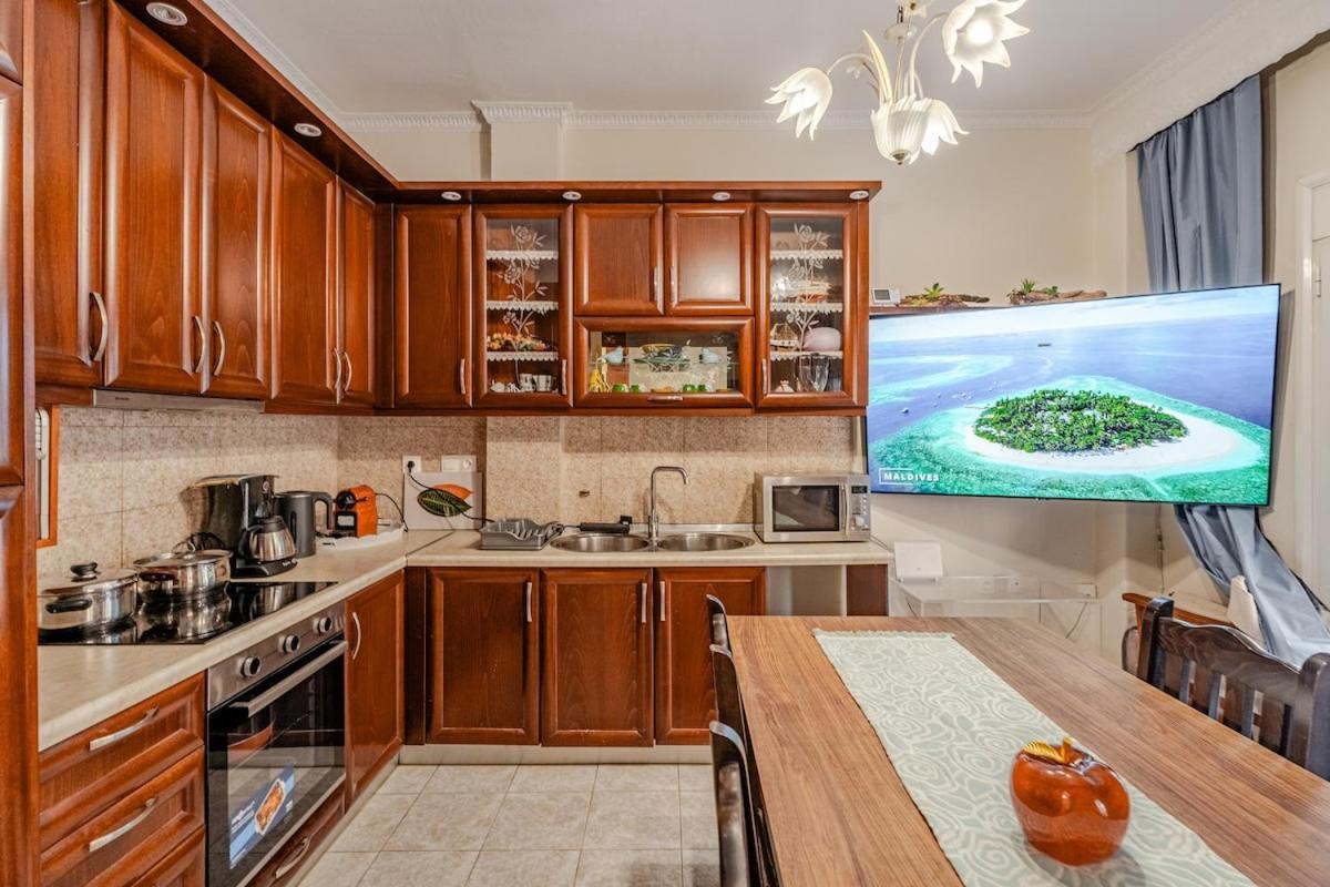 Fully Equipped And Family Friendly Skg Center Apartment เทสซาโลนิกิ ภายนอก รูปภาพ